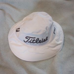 Titleist stadry bucket hat